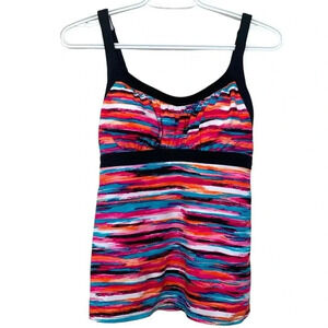Custom Curves  NWOT tankini top with adjustable straps and lightly moulded cups